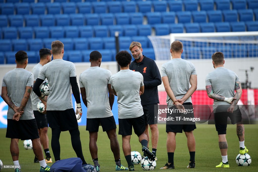 FC Liverpool - Training & Press Conference