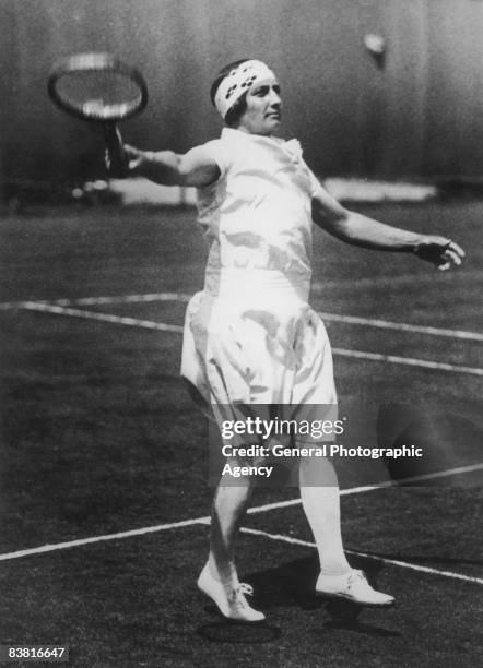 American tennis player Hazel Hotchkiss Wightman at Wimbledon, circa 1925.