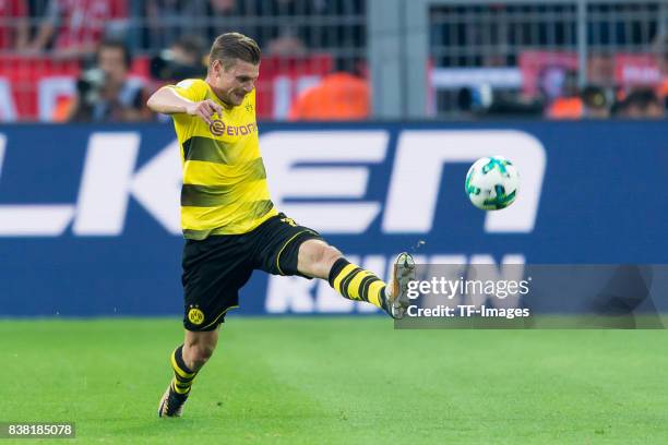 Lukasz Piszczek of Dortmund controls the ball during the DFL Supercup 2017 match between Borussia Dortmund and Bayern Muenchen at Signal Iduna Park...