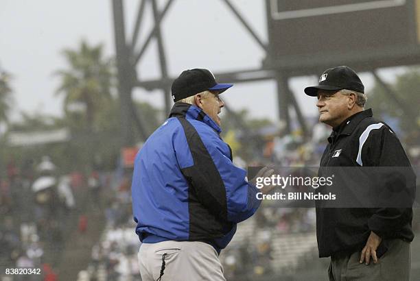 Rick Reed 88 Rick Reed (Umpire) Stock Photos, High-Res Pictures, and Images ...