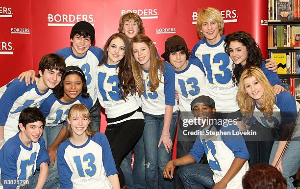 Original Cast Recording Photos and Premium High Res Pictures - Getty Images