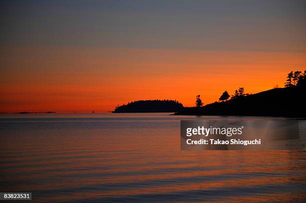 dusk at the lake - killbear provincial park stock pictures, royalty-free photos & images
