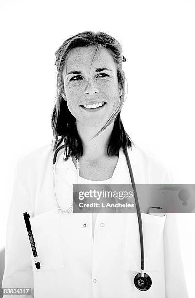 portrait  of a doctor sweden. - black and white portrait woman stockfoto's en -beelden