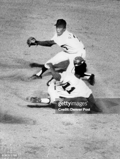 Tom Ragland 240 1971 Denver Bears Stock Photos, High-Res Pictures, and Images ...