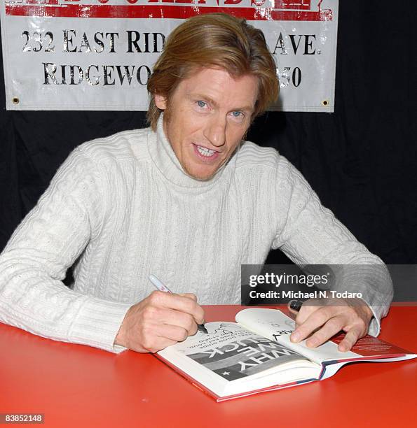 Denis Leary promotes his new book "Why We Suck" at Bookends on November 28, 2008 in Ridgewood, New Jersey.