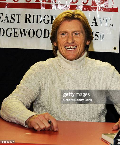 Denis Leary promotes his new book "Why We Suck" at Bookends on November 28, 2008 in Ridgewood, New Jersey.