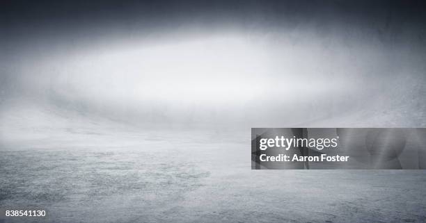 Infinity Studio Background Photos and Premium High Res Pictures - Getty ...