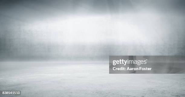 Infinity Backdrop Photos and Premium High Res Pictures - Getty Images