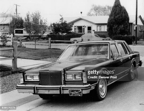 Wheelbase of 1980 Lincoln Continental Has Been Shortened 9.9 Inches Downsizing was done without any discomforting effects in passenger areas. Credit:...