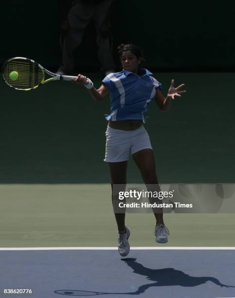 Watson Heather of GUE won Gold v/s Shroff Kyra of India won Silver for Girls Singale Final at 3rd commonwealth youth games 2008 at Shiv Chatrapati...