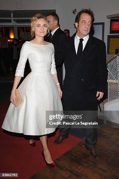 Actress Diane Krugger and actor Vincent Lindon arrive to attend "Pour Elle" Paris Premiere on November 30, 2008 in Paris, France.