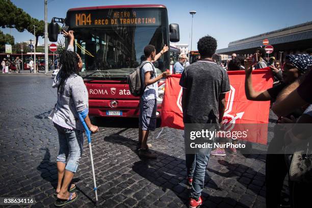 The police evict refugees who camped in Piazza Indipendenza Gardens after their eviction from an occupied building in Piazza Indipendenza, on August...