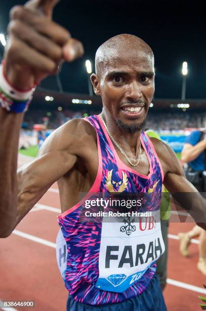 Mo Farah of Great Britain celebrates his win during the Diamond League Athletics meeting 'Weltklasse' on August 24, 2017 at the Letziground stadium...