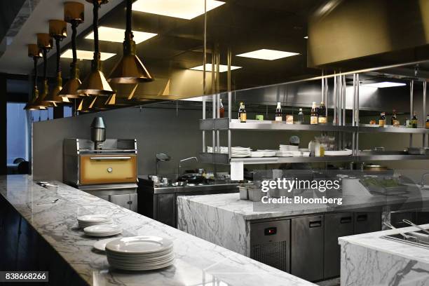 Kumar Kitchen Indian Restaurant Kitchen Photos and Premium High Res Pictures - Getty ...