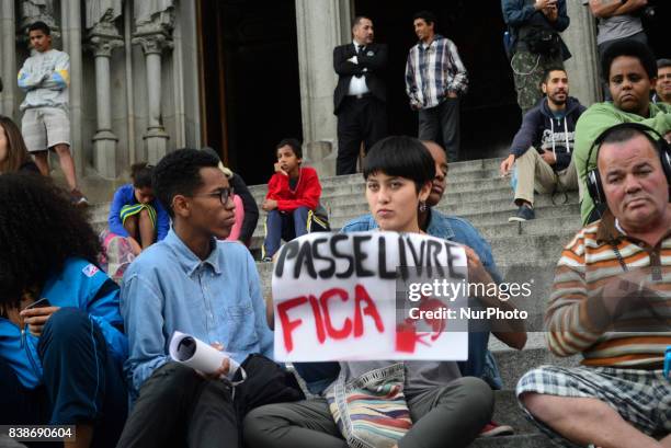 Students protest against the restriction imposed by the City of São Paulo in the use of the Free Student Pass benefit The act was convened by the...