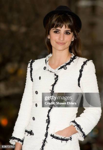 Actress Penelope Cruz at the opening of the Unbreakable Kiss Mistletoe installation in Madison Square Park on December 1, 2008 in New York City.