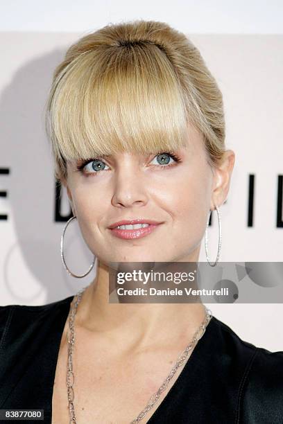 Actress Mena Suvari attends the 'The Garden Of Eden' photocall during the 3rd Rome International Film Festival held at the Auditorium Parco della...