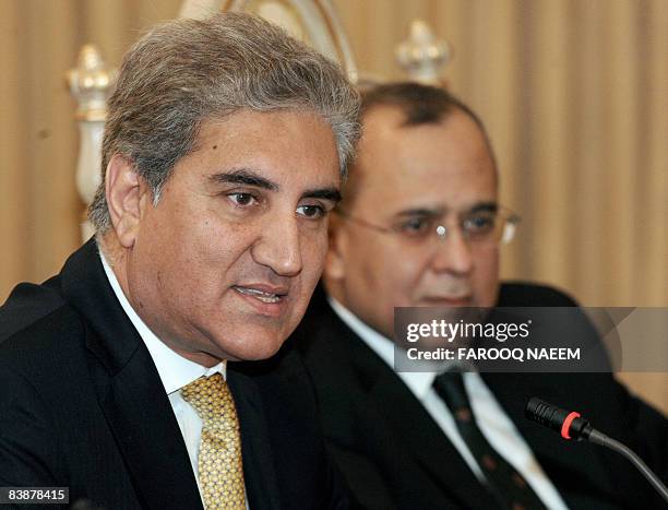 Pakistan R Bashir 1,294 Bashir Shah Stock Photos, High-Res Pictures, and Images - Getty ...