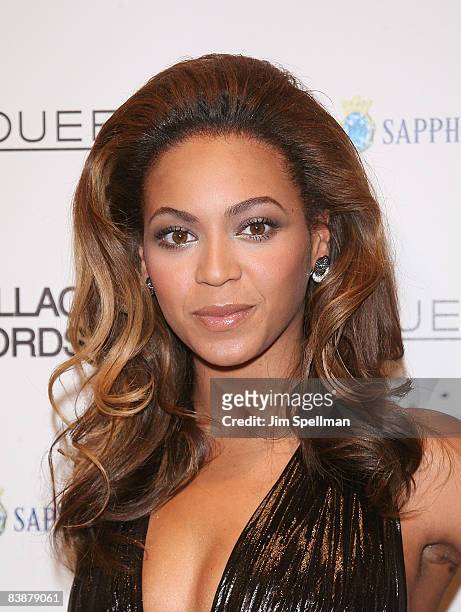 Beyonce Knowles attends the premiere of "Cadillac Records" at the AMC Loews 19 on December 1, 2008 in New York City.