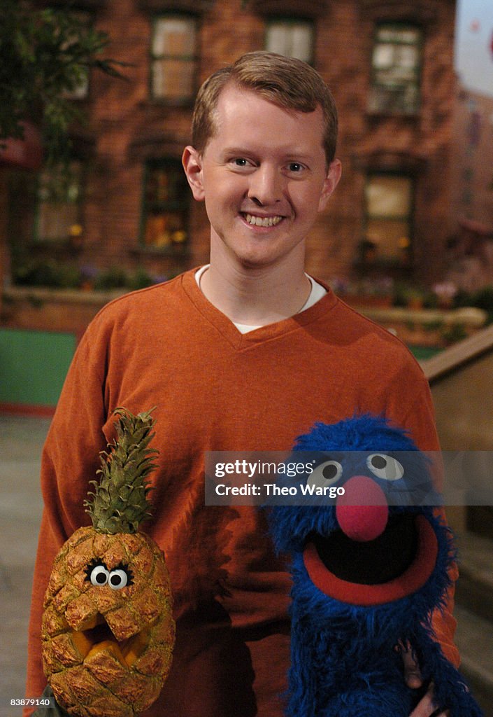 "JEOPARDY!" Champion Ken Jennings Visits Sesame Street - December 2, 2004