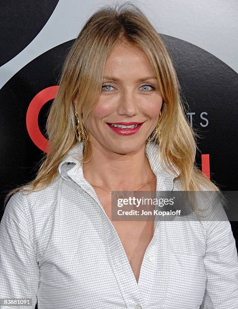 Actress Cameron Diaz arrives at the AFI Night at the Movies presented by TARGET at the Arclight Theater on October 1, 2008 in Hollywood, California.