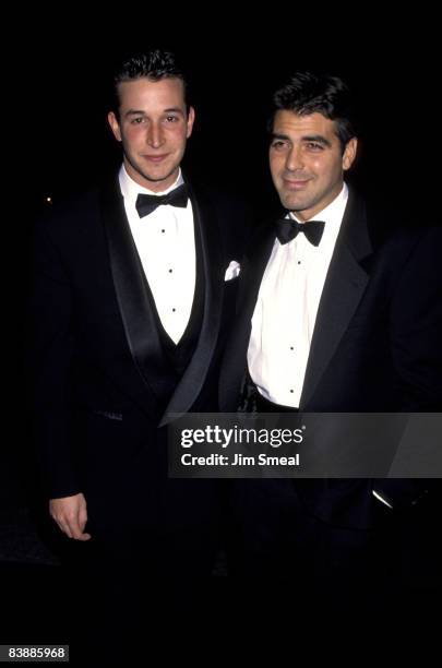 Noah Wyle and George Clooney