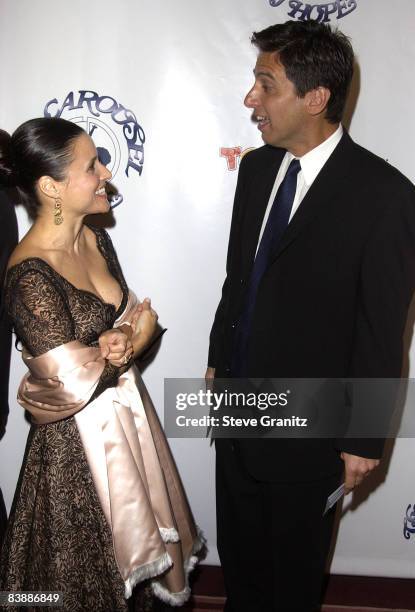 Julia Louis-Dreyfus & Ray Romano