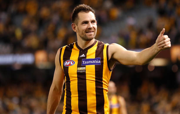 Luke Hodge of the Hawks celebrates during the 2017 AFL round 23 match between the Hawthorn Hawks and the Western Bulldogs at Etihad Stadium on August...