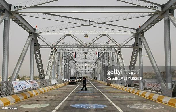 Iraq Bridge Target 222 Iraq Baghdad Railway Stock Photos, High-Res Pictures, and Images ...