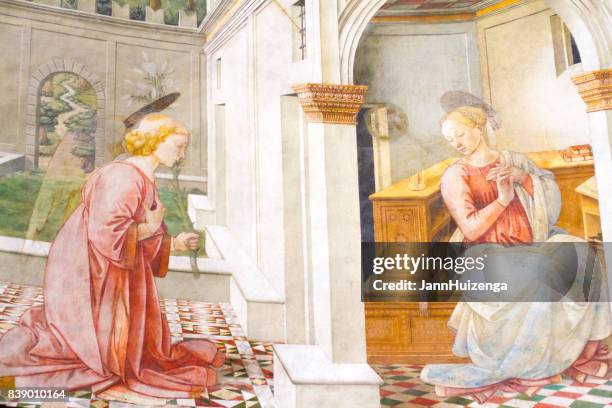 spoleto, umbrië, italië: kathedraal fresco van filippo lippi - annunciatie stockfoto's en -beelden