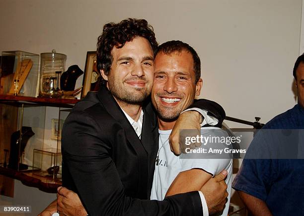 Scott Ruffal Scott Ruffalo Photos and Premium High Res Pictures - Getty Images