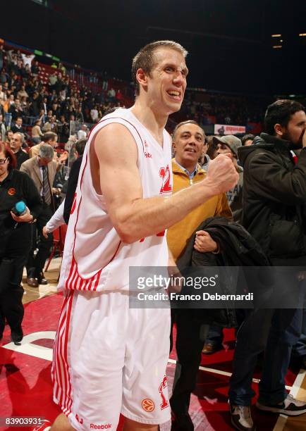 Richard Mason Rocca, #12 of AJ Milano celebrates after the end of the Euroleague Basketball Game 6 match between Armani Jeans Milano and CSKA Moscow...