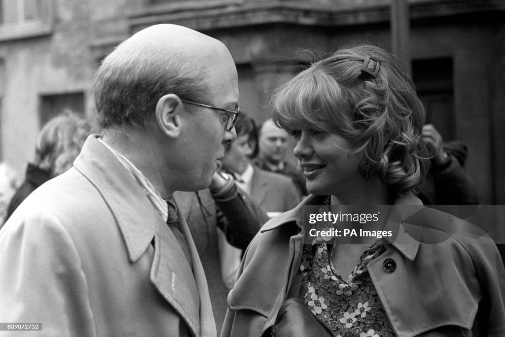10 Rillington Place Actor Actor Richard Attenborough, left, visiting the former No. 10... News ...