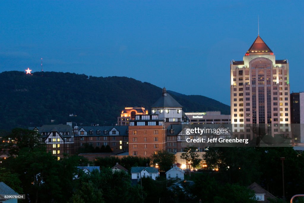 Roanoke city skyline with a view of Mill Mountain, Roanoke Star.