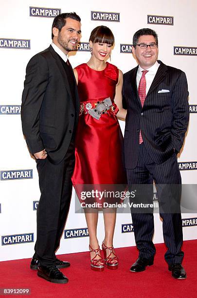 Cash Warren, Jessica Alba and Bob Kunze-Concewitz attend the Campari Club, 2009 Campari Calendar launch at La Permanente on December 2, 2008 in...