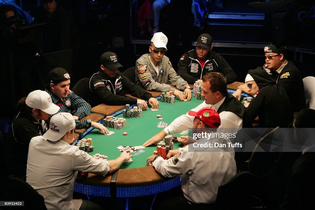 Dennis Phillips, Craig Marquis,Ylon Schwartz, Scott Montgomery, Darus Suharto,DavidReheem,Ivan Demidov,Kelly Kim and Peter Eastgate