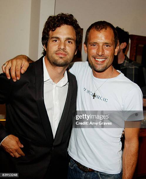 Scott Ruffal Scott Ruffalo Photos and Premium High Res Pictures - Getty Images