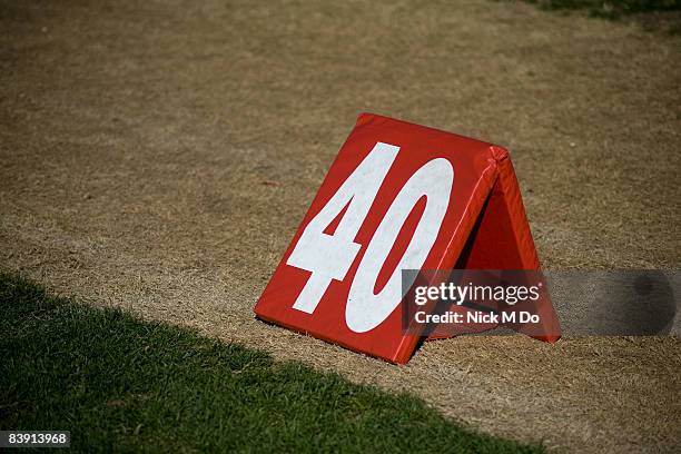 yard line - forty yard line stock pictures, royalty-free photos & images