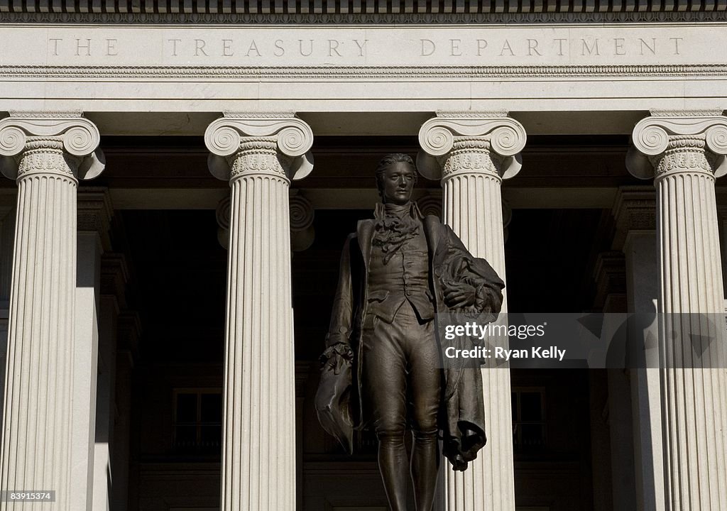 Treasury Department: Hamilton Statue