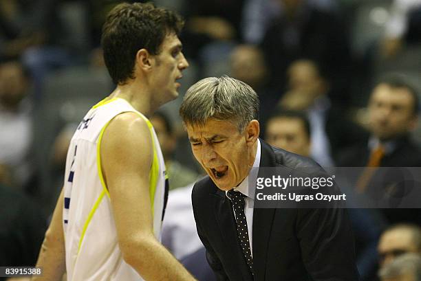 Bogdan Tanjevic, Head Coach of Fenerbahce Ulker in action during the Euroleague Basketball Game 6 match between Fenerbahce Ulker Istanbul and Tau...