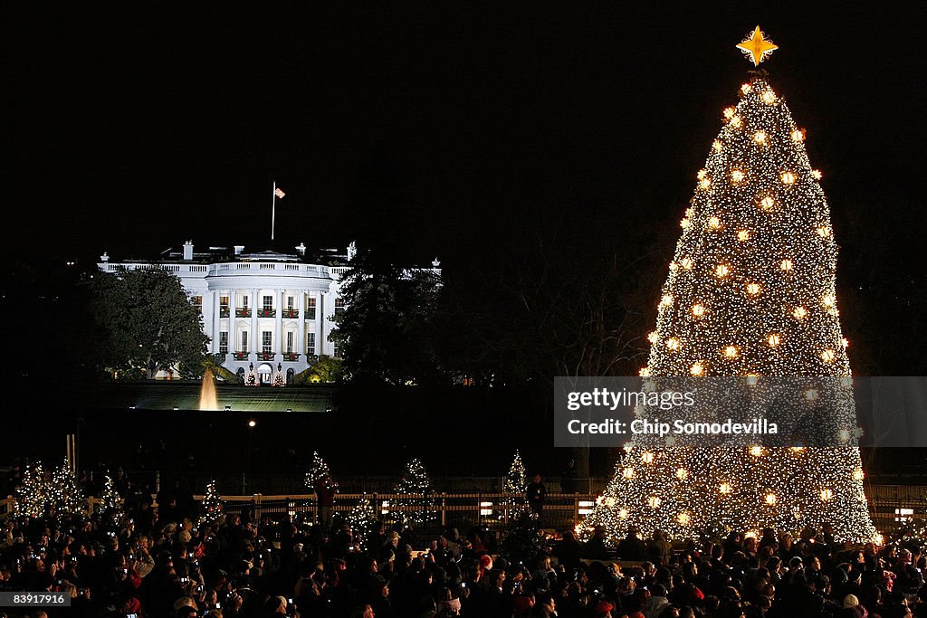 President And Mrs Bush Attend Lighting Of National Christmas Tree