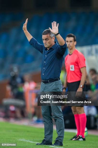 Head coach Fran Escriba of Villarreal CF reacts during the La Liga match between Real Sociedad de Futbol and Villarreal CF at Estadio Anoeta on...