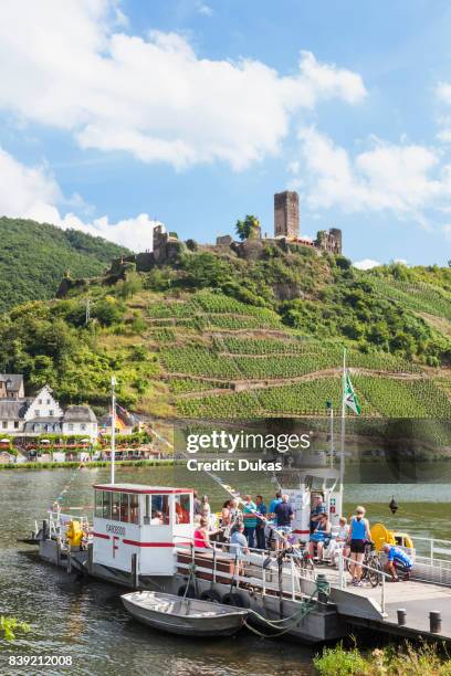 Germany, Rhineland-Palatinate, Moselle, Metternich Castle and Ferry.