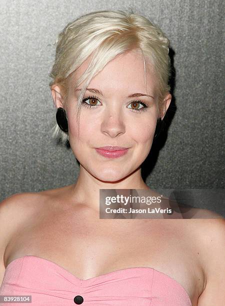 Actress Brea Grant Photos and Premium High Res Pictures - Getty Images