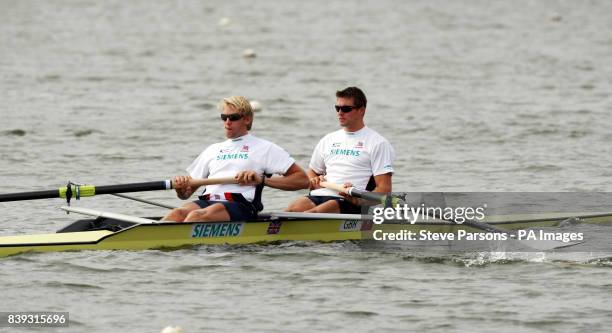 Pete Reed Rowing 292 Caversham Lakes Stock Photos, High-Res Pictures, and Images - Getty ...