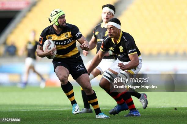 Charlie Ngatai of Taranaki looks for options during the round two Mitre 10 Cup match between Wellington and Taranaki at Westpac Stadium on August 26,...