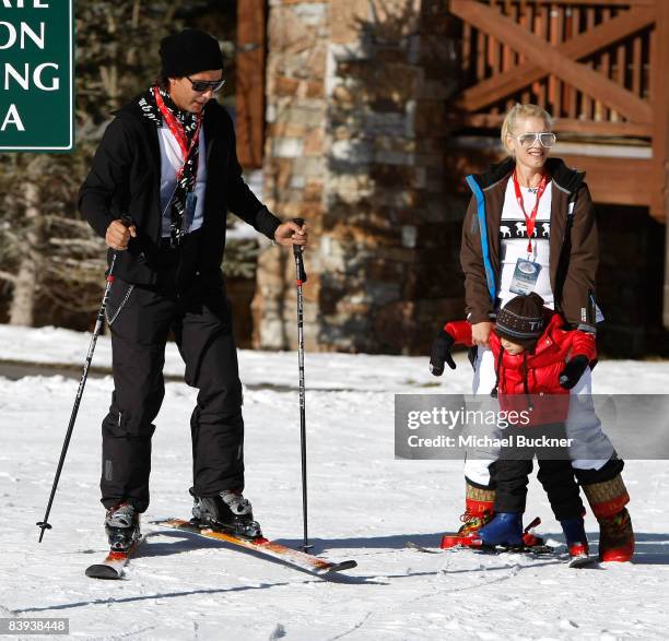 Musician Gavin Rossdale, singer Gwen Stefani and son Kingston play in the snow at Juma Entertainment's 17th Annual Deer Valley Celebrity Skifest...