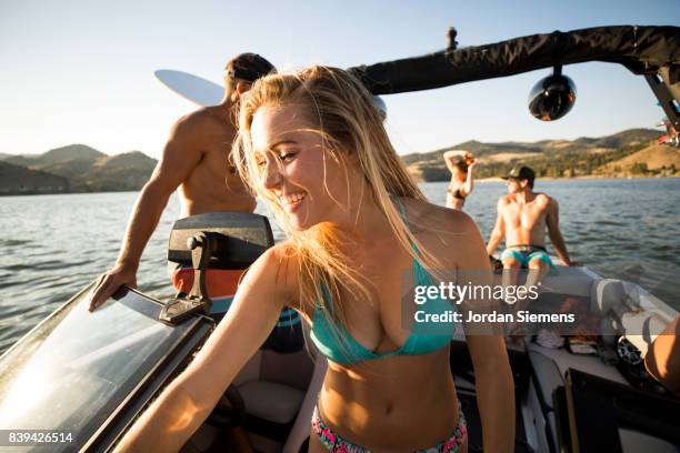 a group of freinds enjoying a day at the lake - helena montana ストックフォトと画像