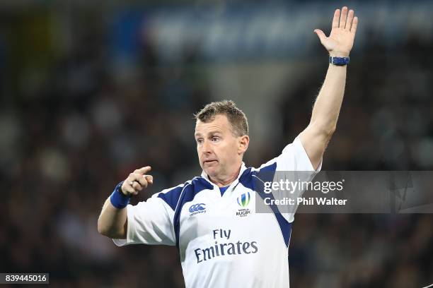 Referee Nigel Owens during The Rugby Championship Bledisloe Cup match between the New Zealand All Blacks and the Australia Wallabies at Forsyth Barr...