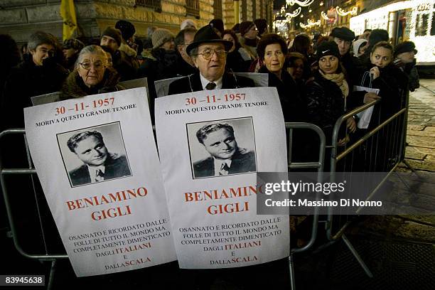 Beniamino Gigli fans stand outside after the Teatro Alla Scala 2008 / 2009 Season Inauguration on December 7, 2008 in MIlan, Italy.
